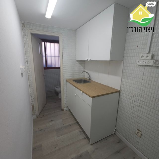 משרדים, נפתלי פלטין, מב"ת מערב, אזור תעשייה חדש, ראשון לציון