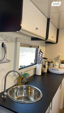 מודעת רכב נגרר (קראוון נגרר)