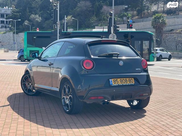 אלפא רומיאו מיטו