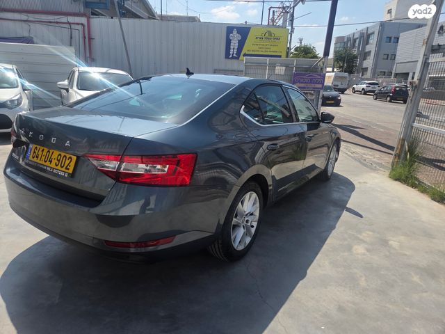 מודעת רכב סקודה סופרב