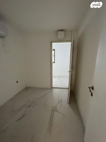 בית פרטי/ קוטג', יוסף שפרינצק 31, אחדות, פתח תקווה