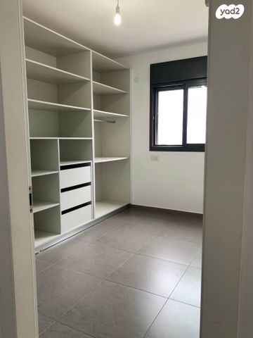 דירה, עפרה חזה 4, משכנות האומנים, קרית מוצקין