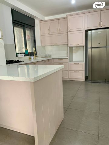 דירה, עפרה חזה 4, משכנות האומנים, קרית מוצקין