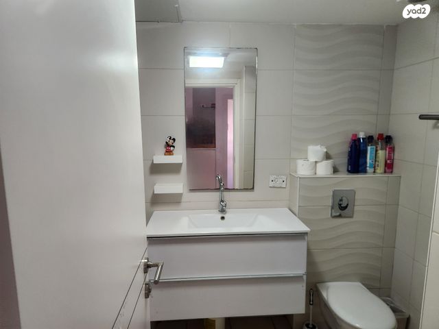 דו משפחתי, נווה שאנן 102, רובע ה', אריאל