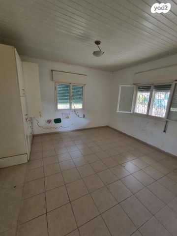 בית פרטי/ קוטג', ישראל שוחט 21, נווה עמל, הרצליה