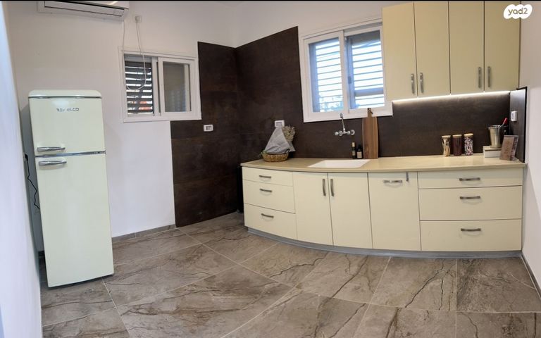 בית פרטי/ קוטג', חניון חוף רסטל-מגדלא 1, מגדל, מגדל