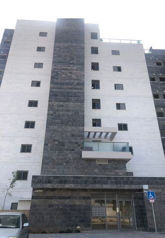 דירה, בקעת סיירים 18, שקמים ואגמים, אשקלון