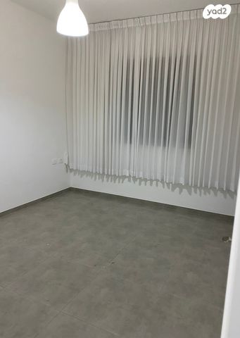 דירה, בקעת סיירים 18, שקמים ואגמים, אשקלון