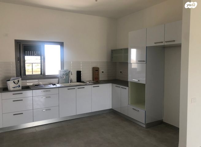 בקעת סיירים 18