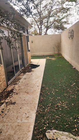 דירת גן, אסתר המלכה 23, נווה מנחם, באר שבע