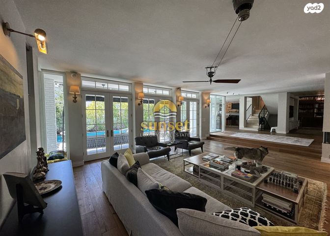 בית פרטי/ קוטג', נווה רום, רמת השרון