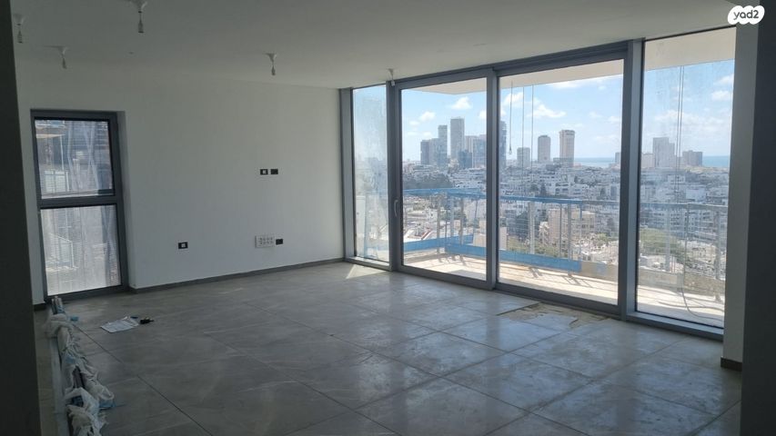 דירה, אוסוולדו ארניה 6, גני שרונה, קרית הממשלה, תל אביב יפו