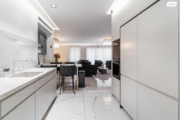 דירה, יטקובסקי אחים, כפר גנים ג, פתח תקווה