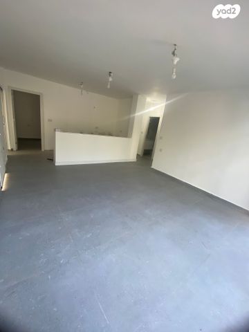 דירת גן, רחל אמנו, עמק רפאים, המושבה הגרמנית, ירושלים