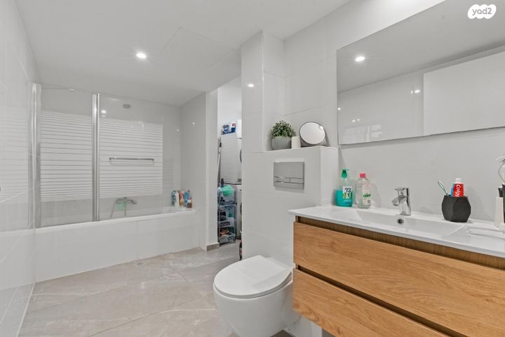 דירת גן, מורשת, מודיעין מכבים רעות