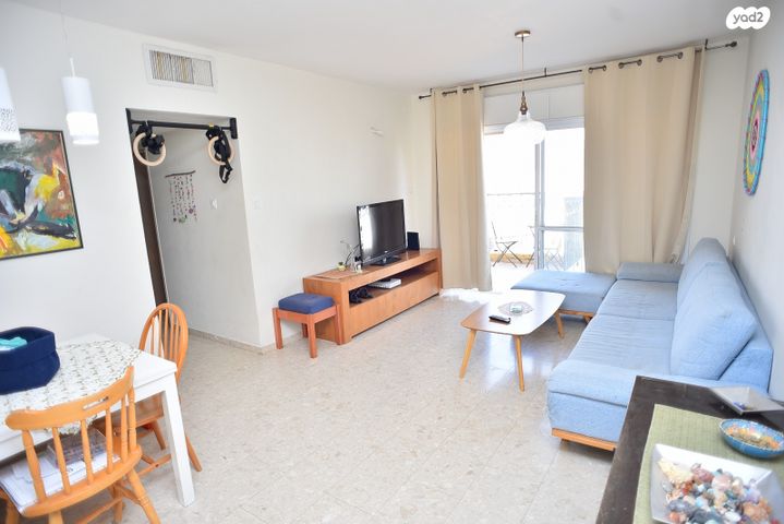 גדרה הצעירה