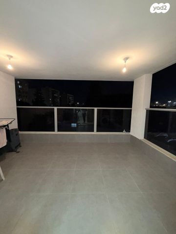 דירה, יהודה שטיין, אשכול, רמלה