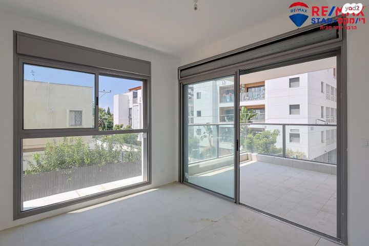 דירה, הקרן הקיימת 8, מרכז, הרצליה