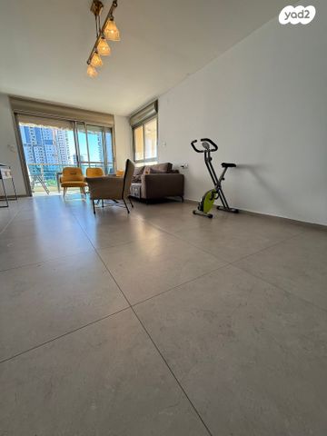 דירה, הנביאים, בת ים