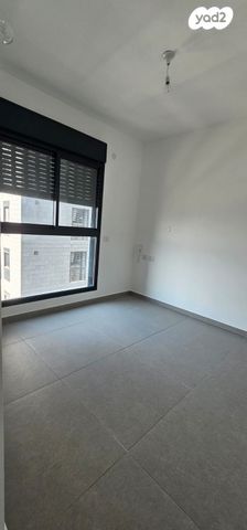 דירה, סוקולוב, בת ים