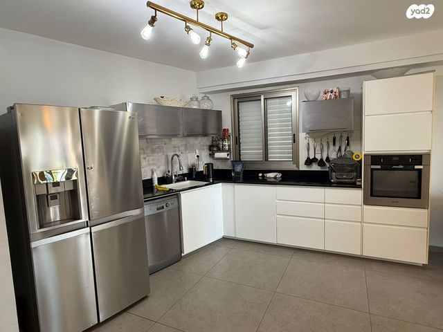 דירה, הנביאים, בת ים