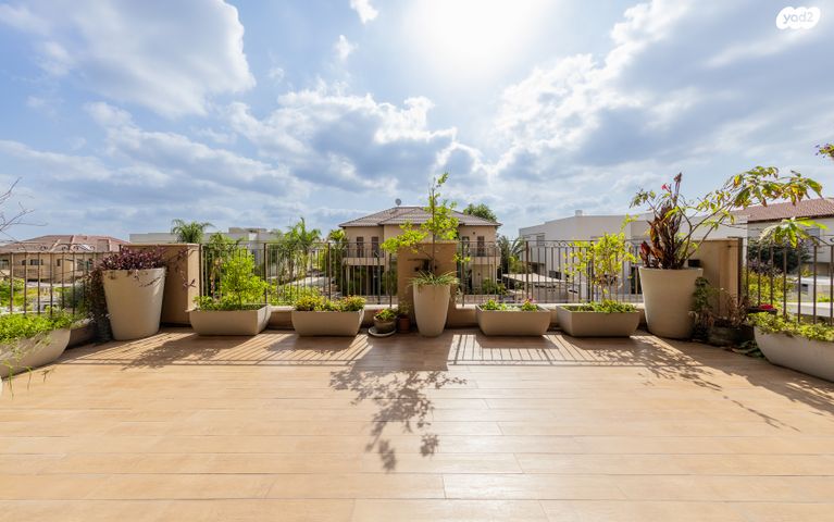 דופלקס, הוד השרון