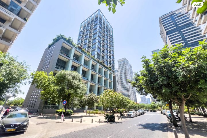 גג/ פנטהאוז, ניסים אלוני, צמרות איילון, פארק צמרת, תל אביב יפו