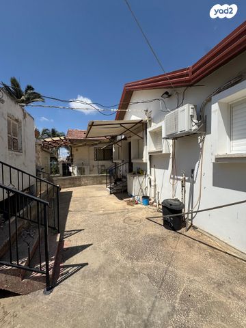 בית פרטי/ קוטג', הרב צעירי, שעריה, פתח תקווה