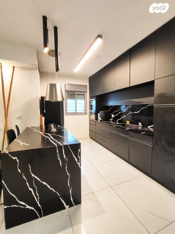 דירה, נגב, גבעת טל, אלפי מנשה