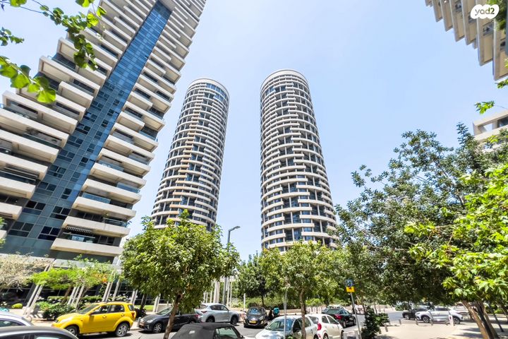 גג/ פנטהאוז, ניסים אלוני, צמרות איילון, פארק צמרת, תל אביב יפו