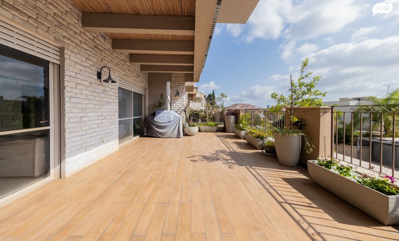 דופלקס, הוד השרון