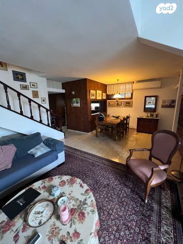 דירה, פרופס 5, נווה רם, שיכון מזרחי, רמת גן