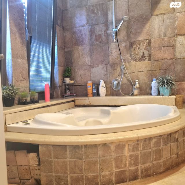 בית פרטי/ קוטג', אלישמע