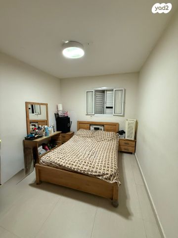 דירה, יהודה שטיין, אשכול, רמלה