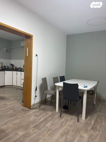 דו משפחתי, הצנחנים, קרית שמואל, טבריה