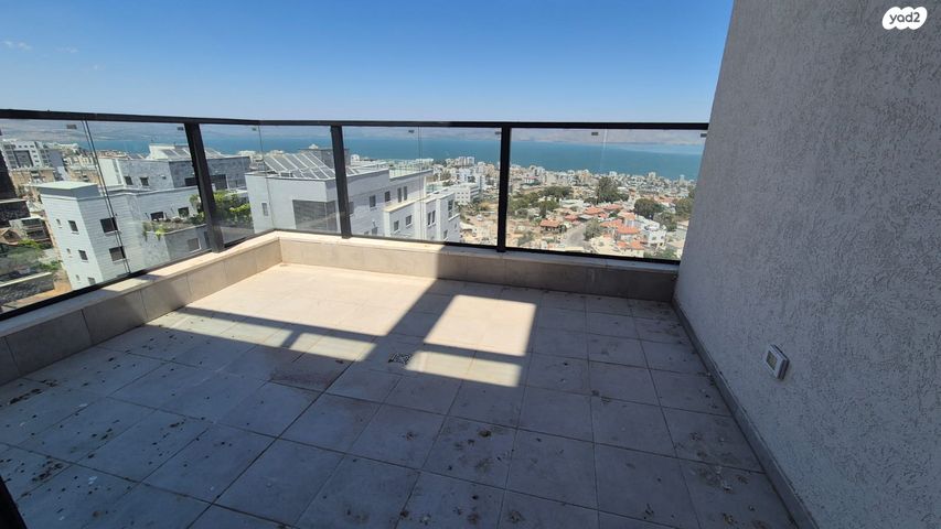 דירה, בר כוכבא, אחוזת כנרת, טבריה