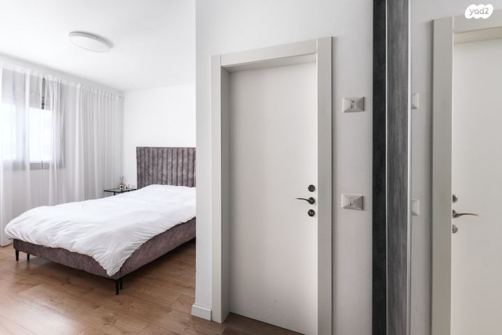 דירה, עפרה חזה, משכנות האומנים, קרית מוצקין