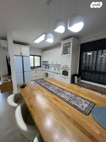 דירת גן, בזלת, יובלים, קרית שמונה