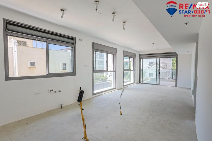 הקרן הקיימת 8