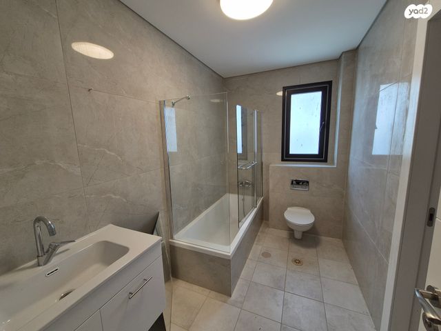 דירת גן, דרור, חורשת נח, אופקים