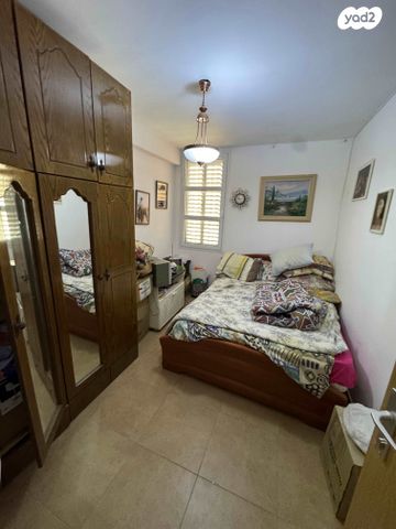 דירת גן, מכבים 247, גיורא יוספטל, דימונה