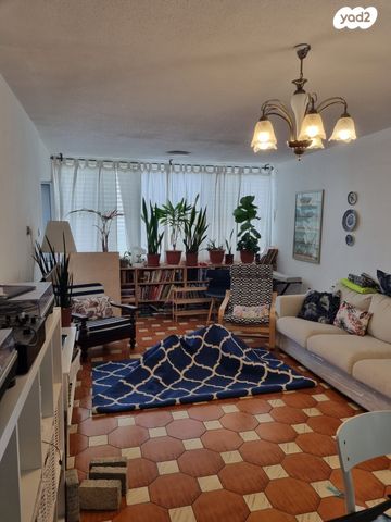 דירה, נחל הבשור, מכללת תל אביב יפו, דקר, תל אביב יפו