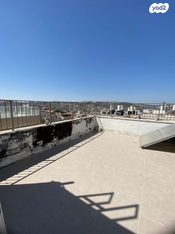 דירה, הורקניה, ירושלים