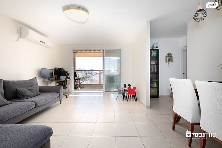 דירה, מעפילי אגוז 2, קרית דוד, רחובות