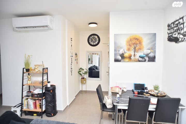 דירת גן, גדרה הצעירה, גדרה