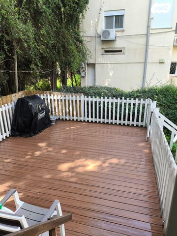 דירת גן, שדרות טרומפלדור, נווה שאנן, חיפה