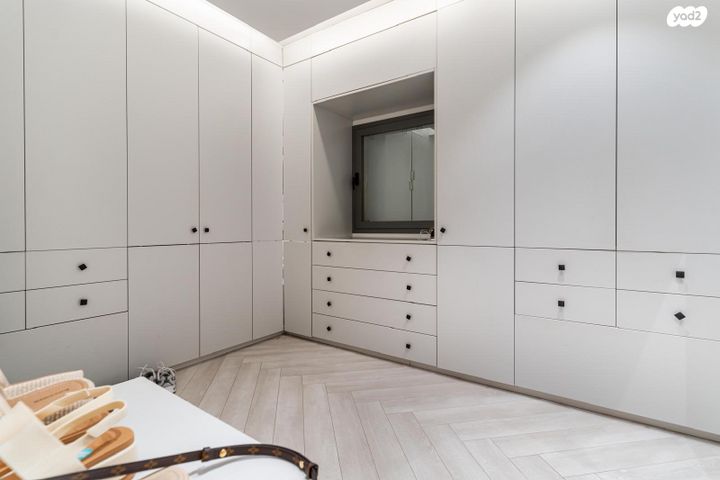 דירה, יטקובסקי אחים, כפר גנים ג, פתח תקווה