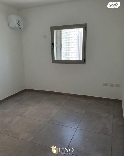 דירה, עפרה חזה 16, משכנות האומנים, קרית מוצקין