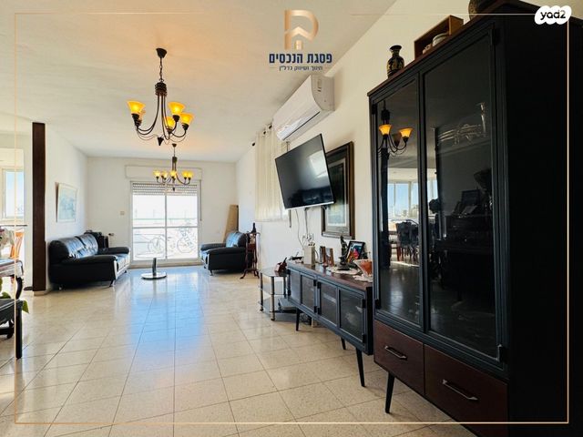 דירה, התותחן, פסגת זאב, ירושלים