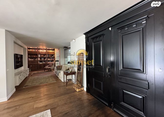 בית פרטי/ קוטג', נווה רום, רמת השרון